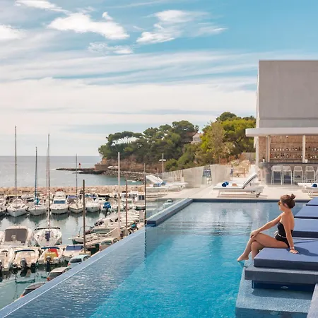 Bleu & Hotel 4*