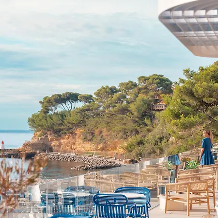 Hotel Bleu & 4*