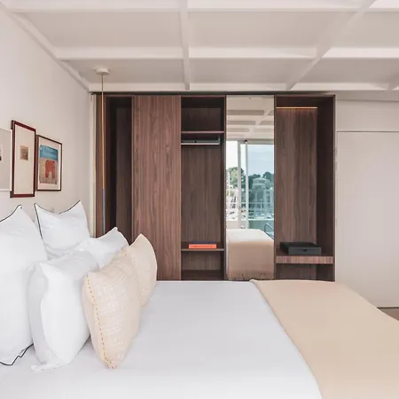 Hotel Bleu & 4*